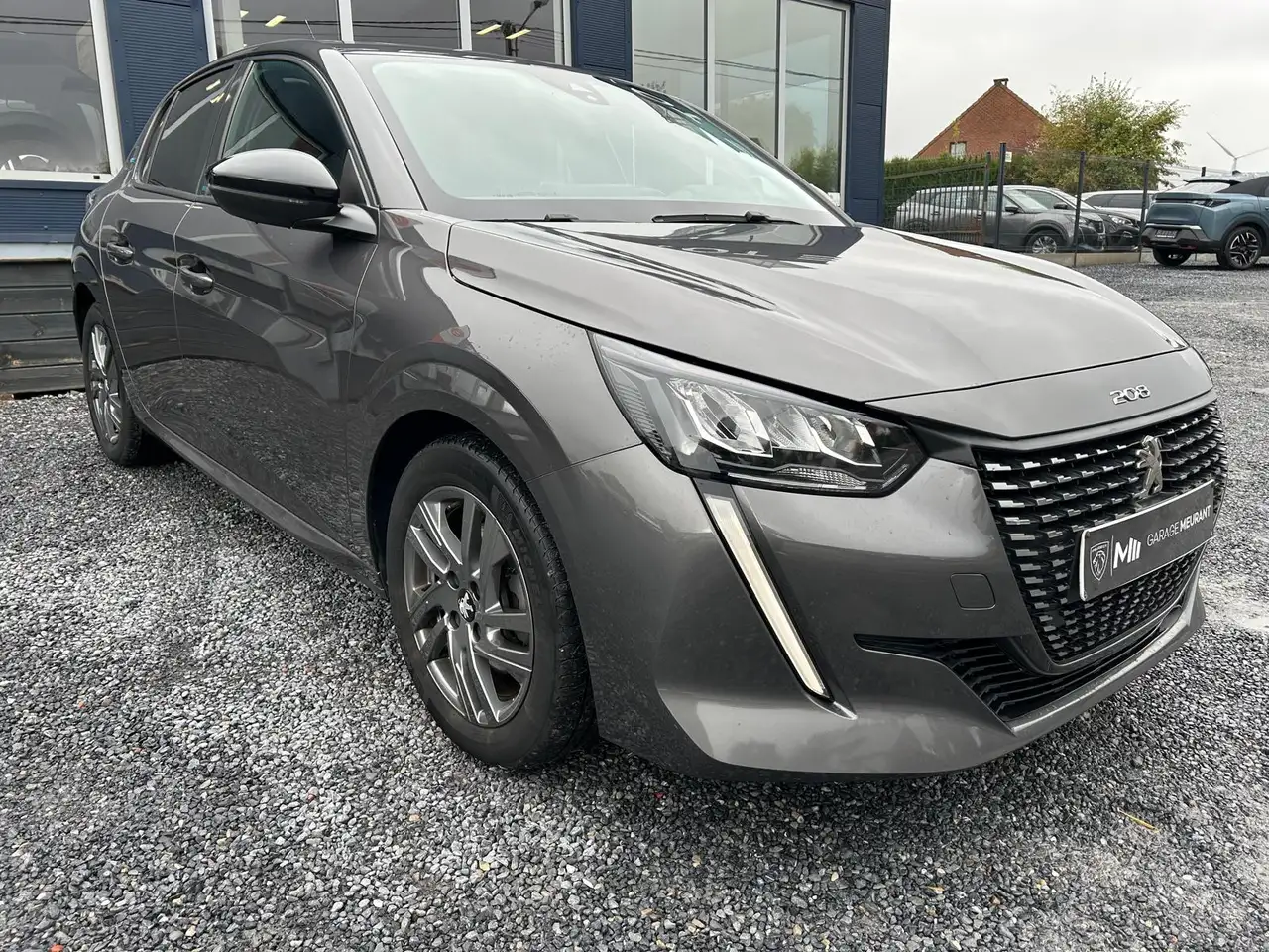 Peugeot 208