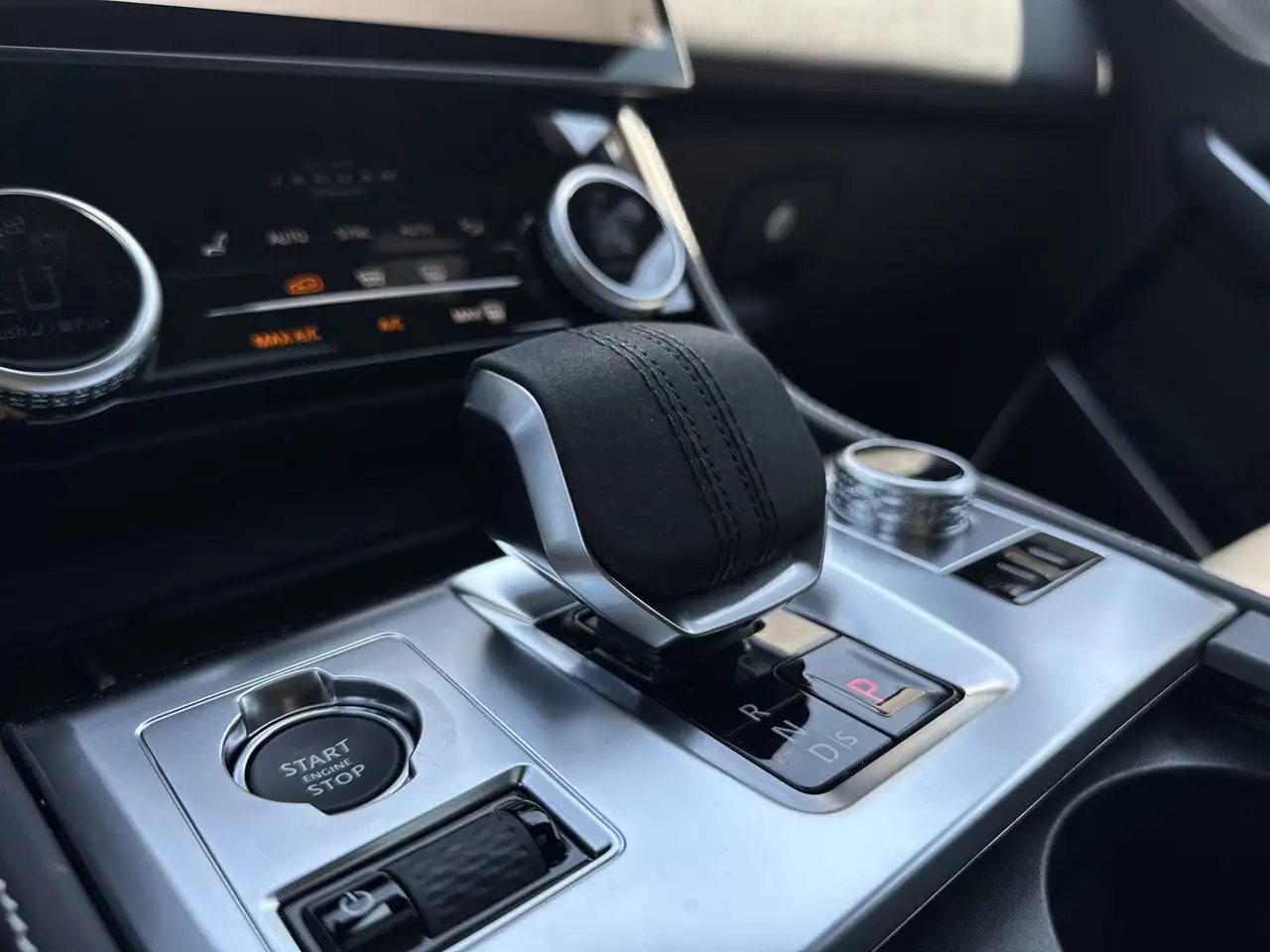 Jaguar F-Pace снимка Jaguar F-Pace