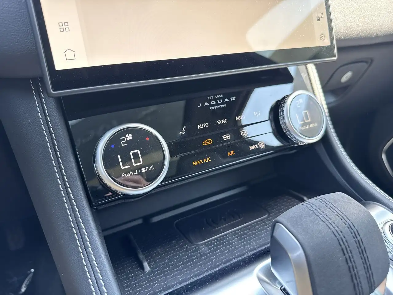 Jaguar F-Pace снимка Jaguar F-Pace