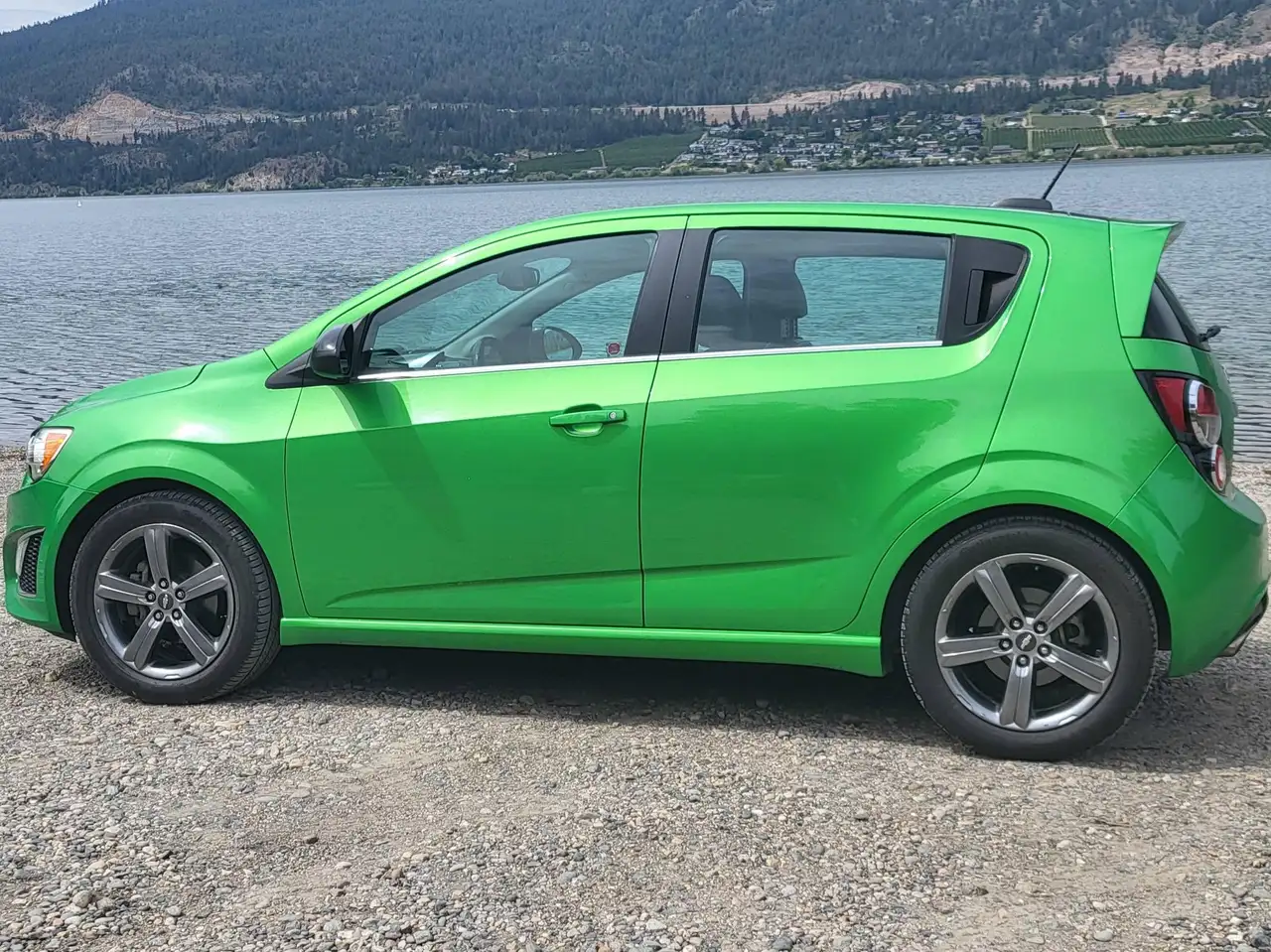 Chevrolet Sonic снимка Chevrolet Sonic
