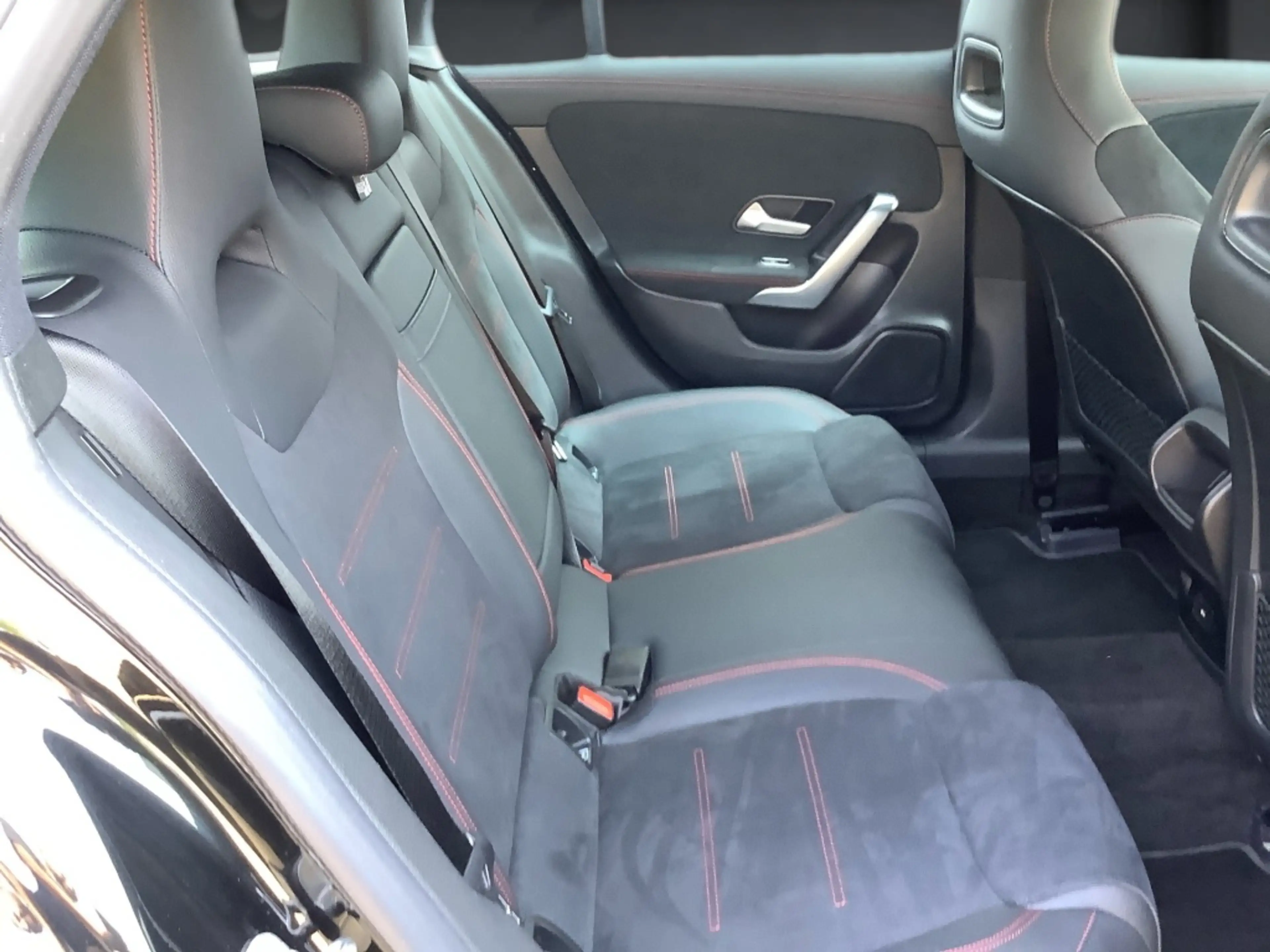 Mercedes-Benz CLA 180 SB AMG +KAMERA+MBUX+LED+AMBIENTE — photo 12