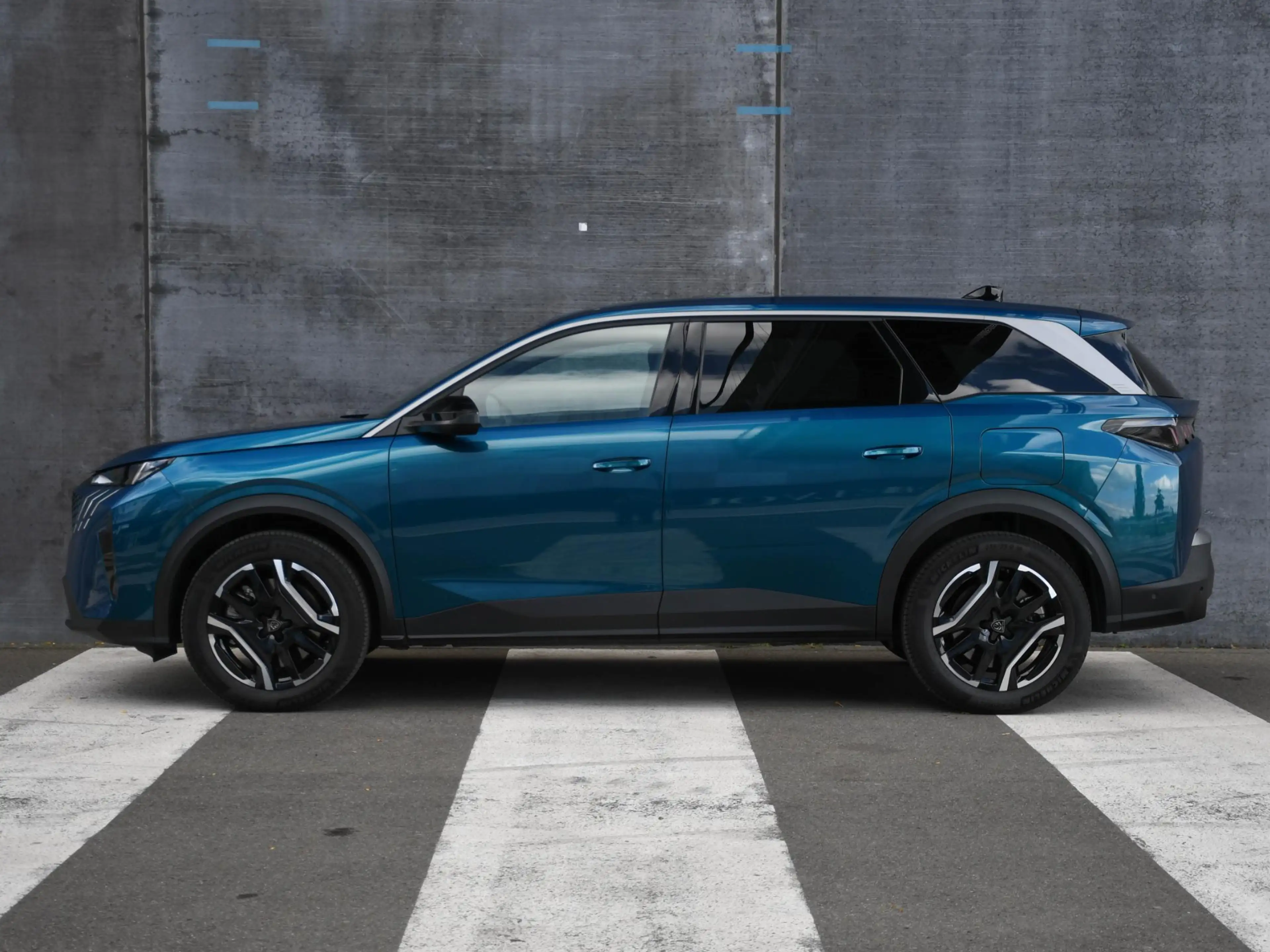 Peugeot 5008 Allure 1.6 Plug-in Hybrid 195pk Automaat 7-Persoon — photo 3