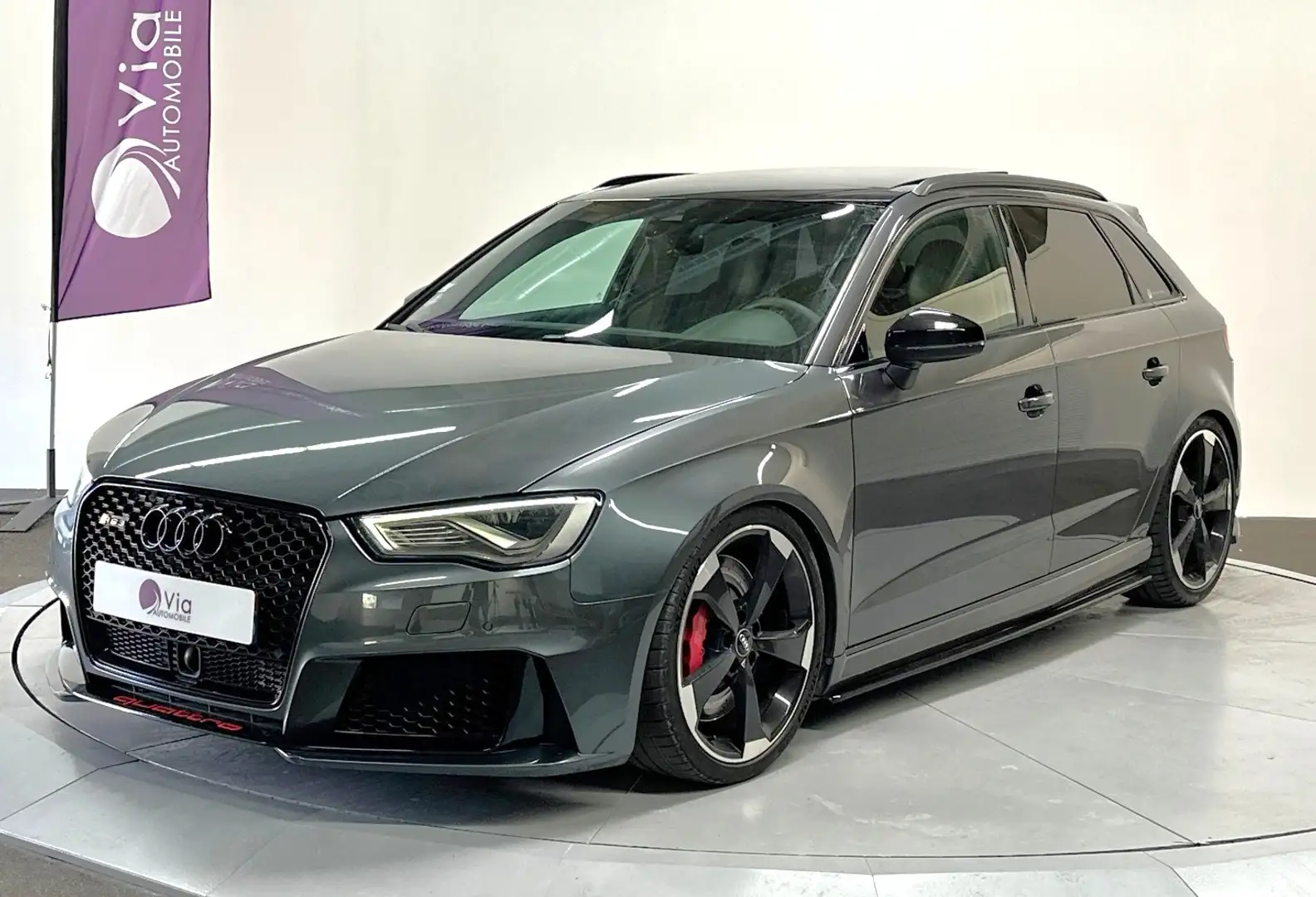 Audi RS3 2.5 TFSI 367 Quattro / Carnet d\u0027entretien Dis Gris - 1