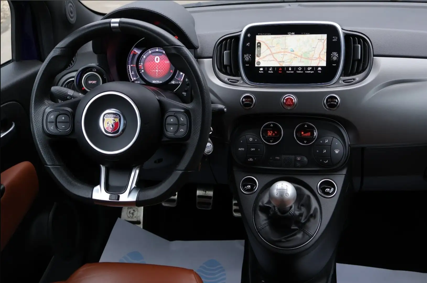 Abarth 595 Turismo 1.4T JET 121KW Albastru - 1