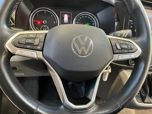 Volkswagen Transporter view 20