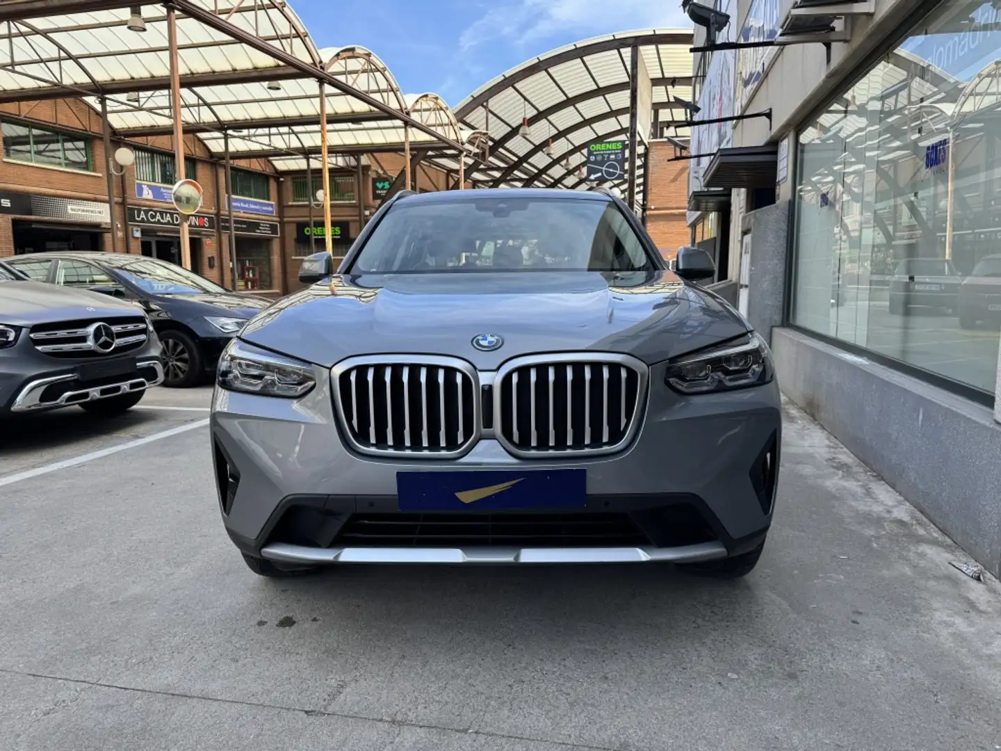 BMW X3 xDrive 30e xLine Gris - 2