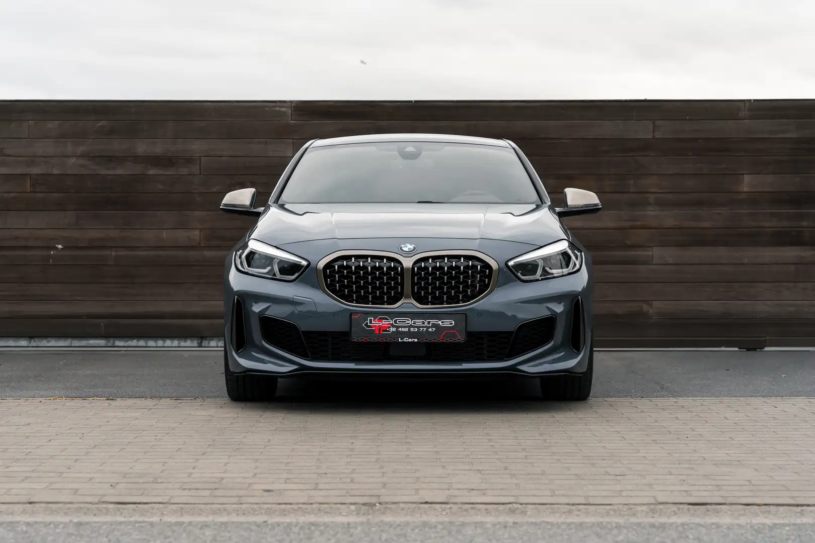 BMW 135 M135iXAS OPF Grijs - 2