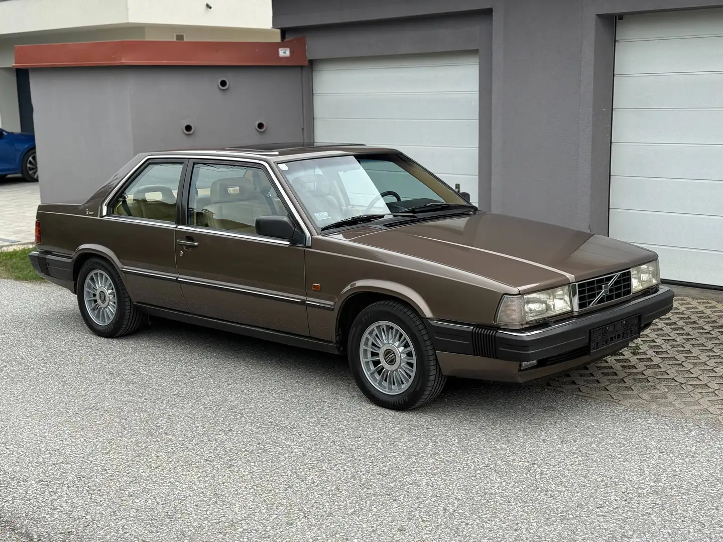 Volvo 780 Bertone Coupé 2.8 V6 Automatik - außergewöhnlicher Top-Zustand Braun - 2
