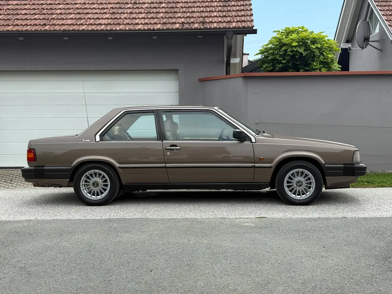 Volvo 780 Bertone Coupé 2.8 V6 Automatik - außergewöhnlicher Top-Zustand, foto 3
