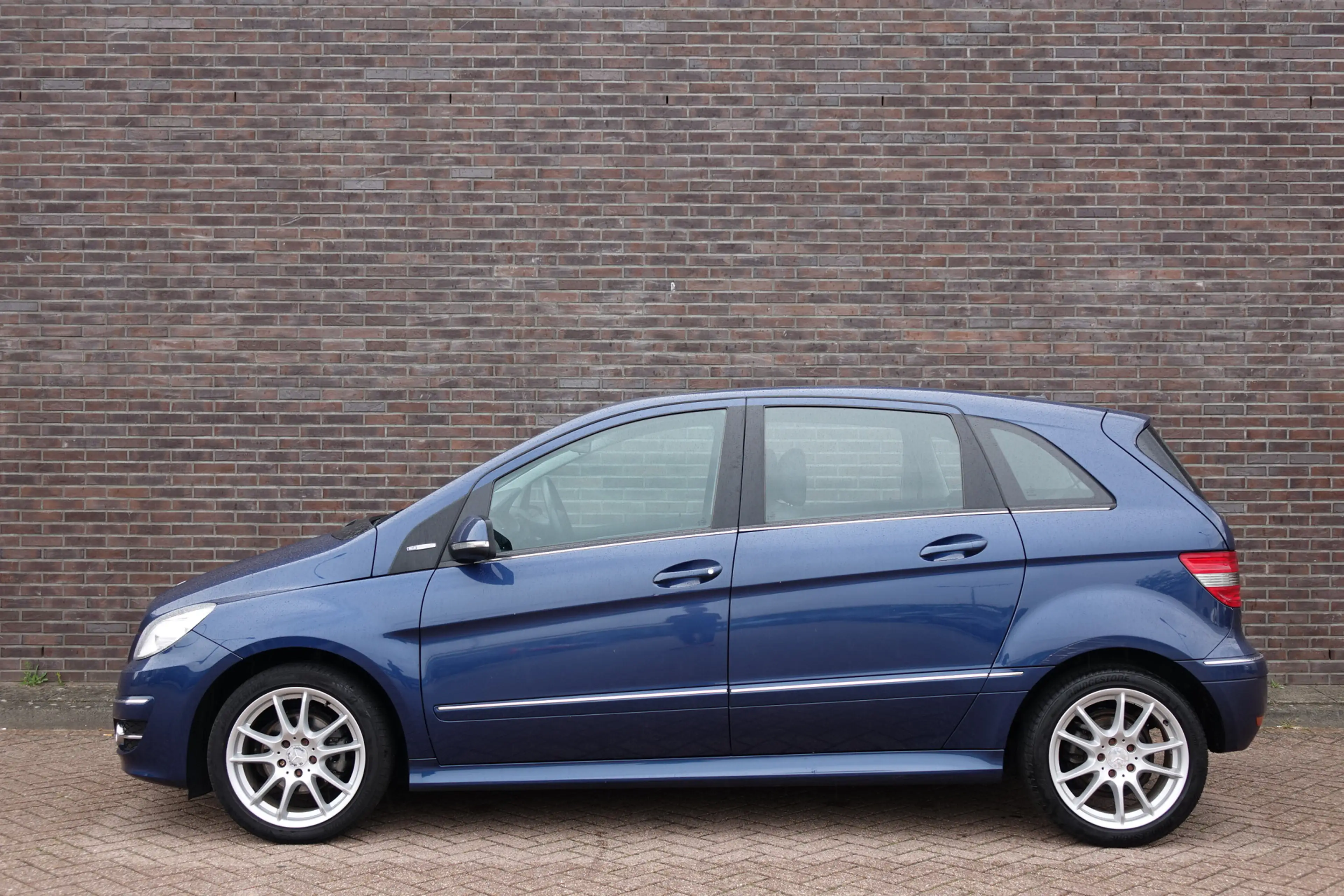 Mercedes-Benz B 180 BlueEFFICIENCY, keurige auto met ijskoude airco en — photo 3