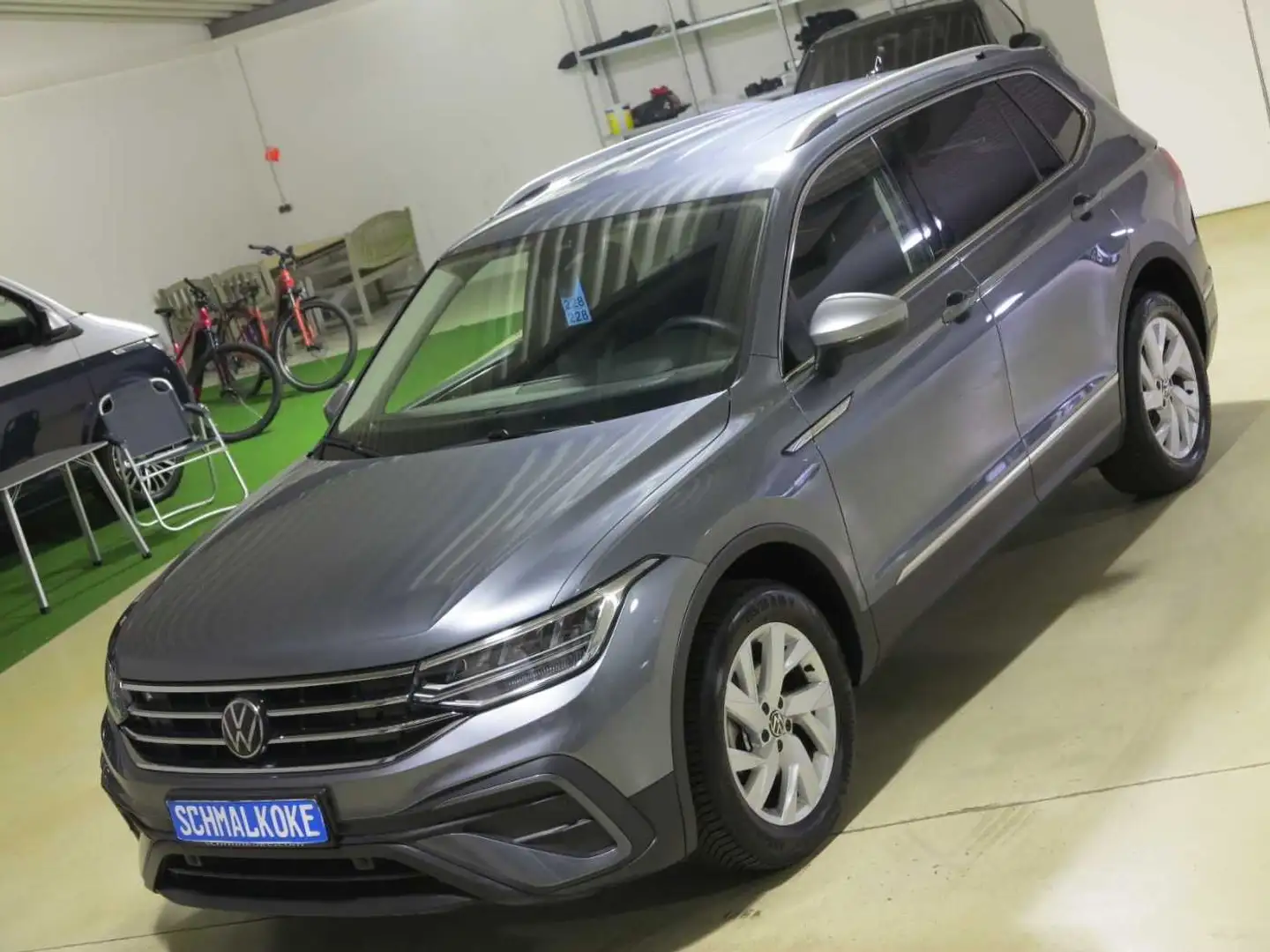 Volkswagen Tiguan Allspace 2.0TDI SCR DSG7 Life 7Si AHK Nav Grau - 2