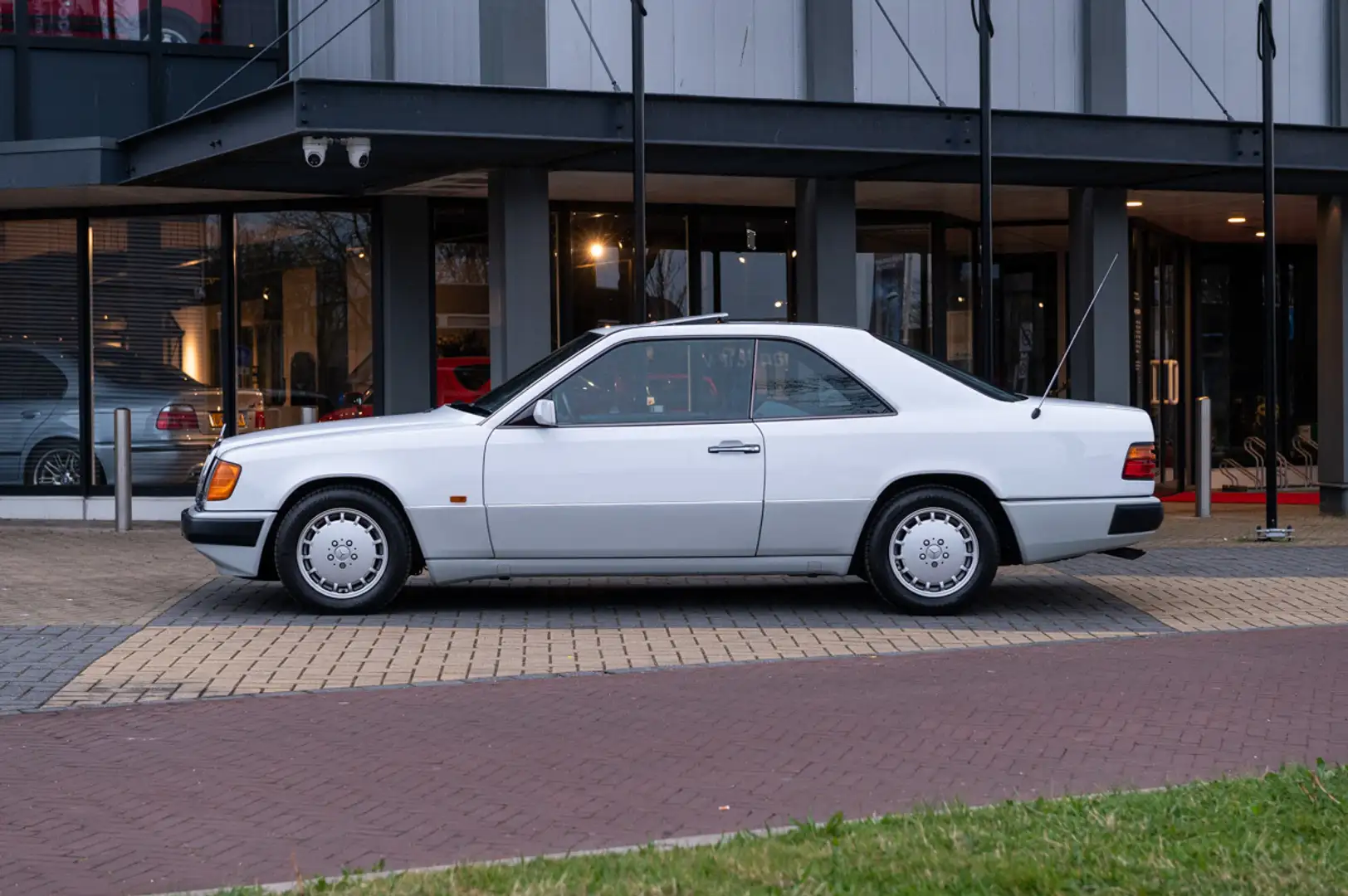 Mercedes-Benz CE 300 24 Automaat Bílá - 2