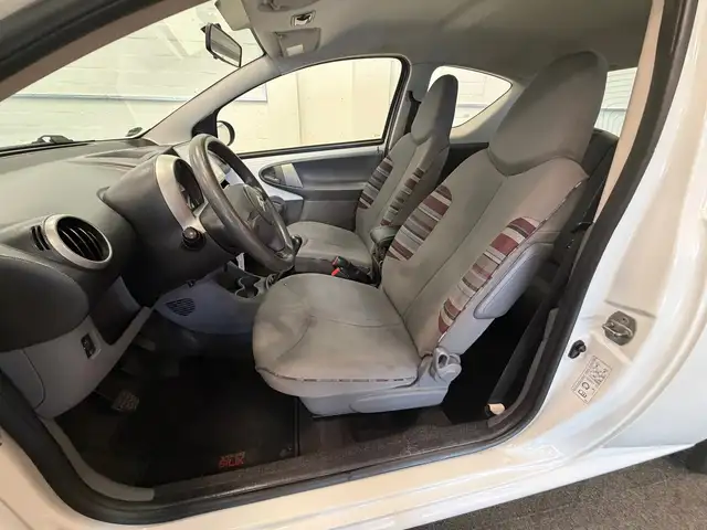 Citroen C1 view 10