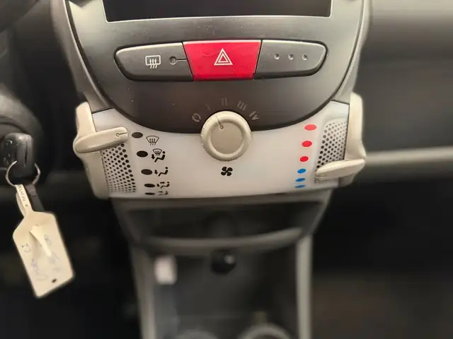 Citroen C1 view 12
