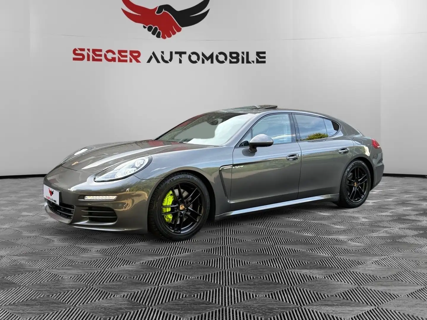 Porsche Panamera PANAMERA S E-HYBRID, BOSE, GSD, KAMERA, MEMORY Grigio - 1