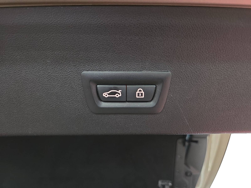 BMW X4 2.0 i — photo 9