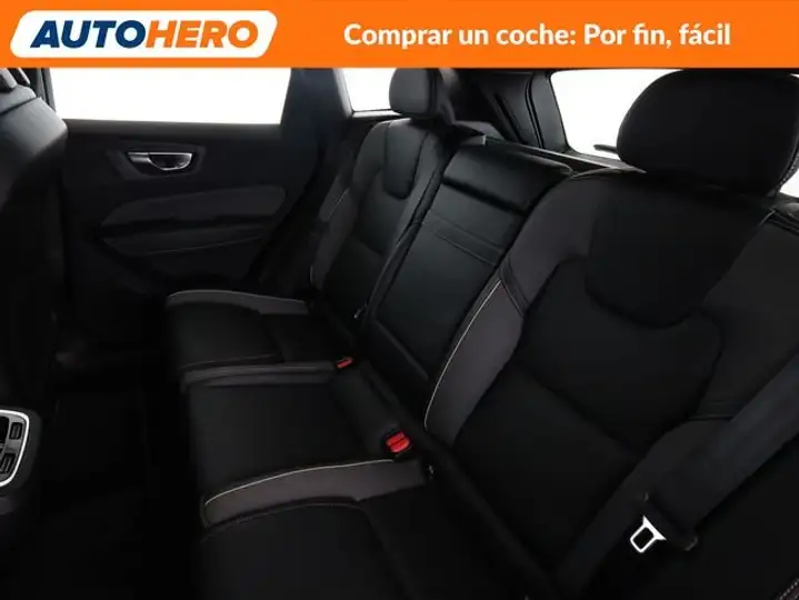 Volvo XC60 2019, foto 15