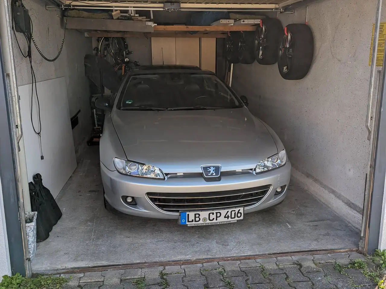 Peugeot 406