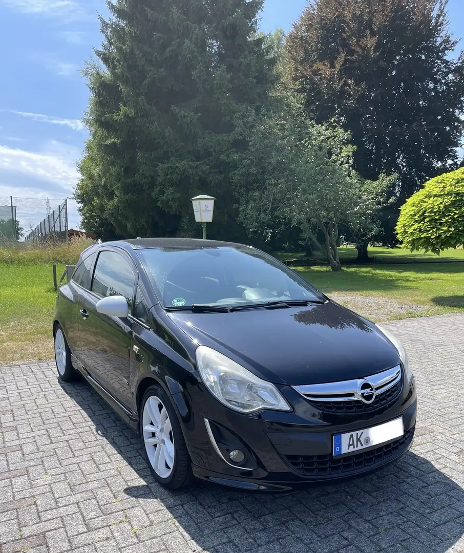 Opel Corsa 1.6 Turbo GSI - 2
