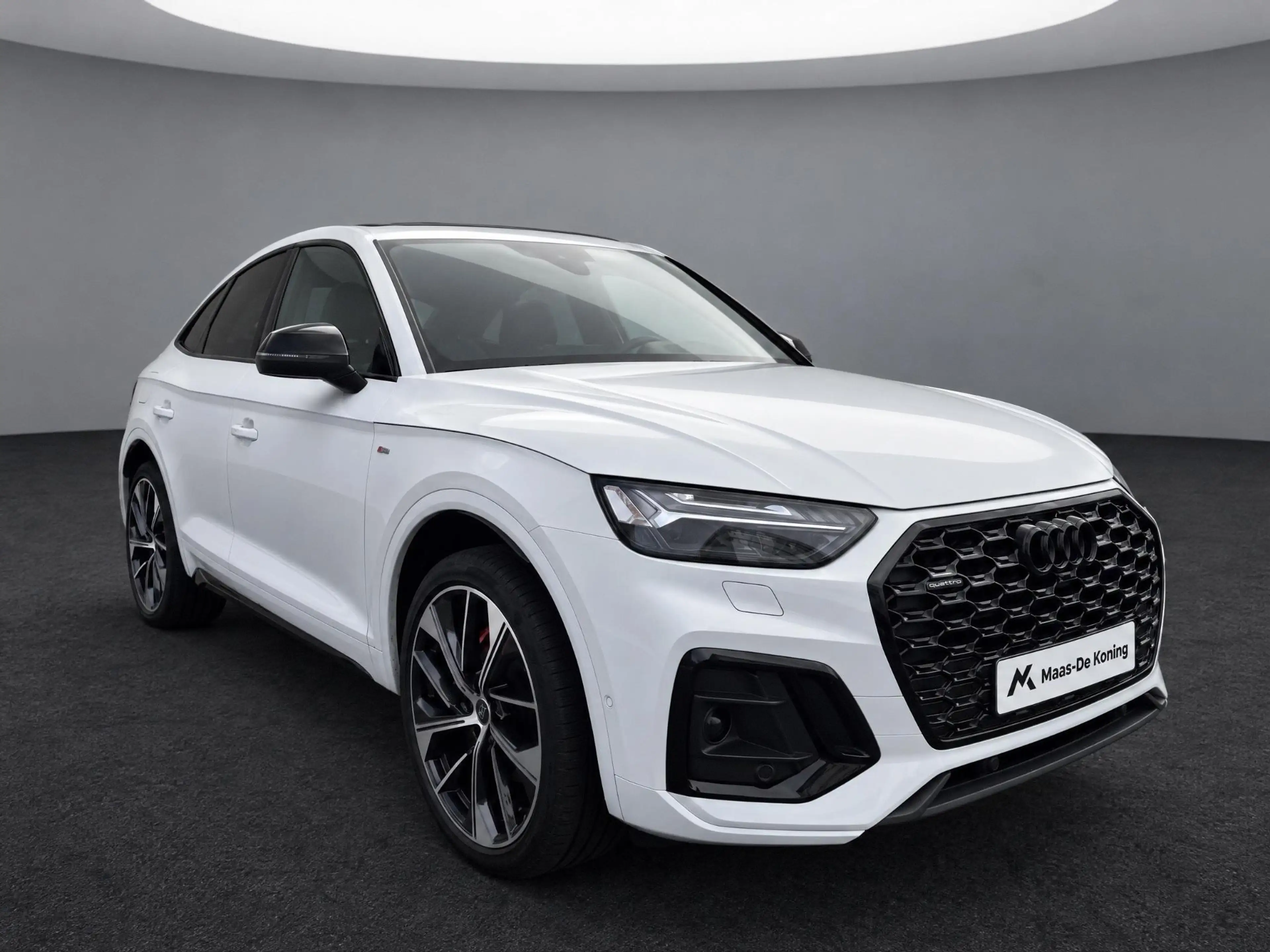 Audi Q5 Sportback 55 TFSIe 367pk S edition · Panoramadak · — photo 2