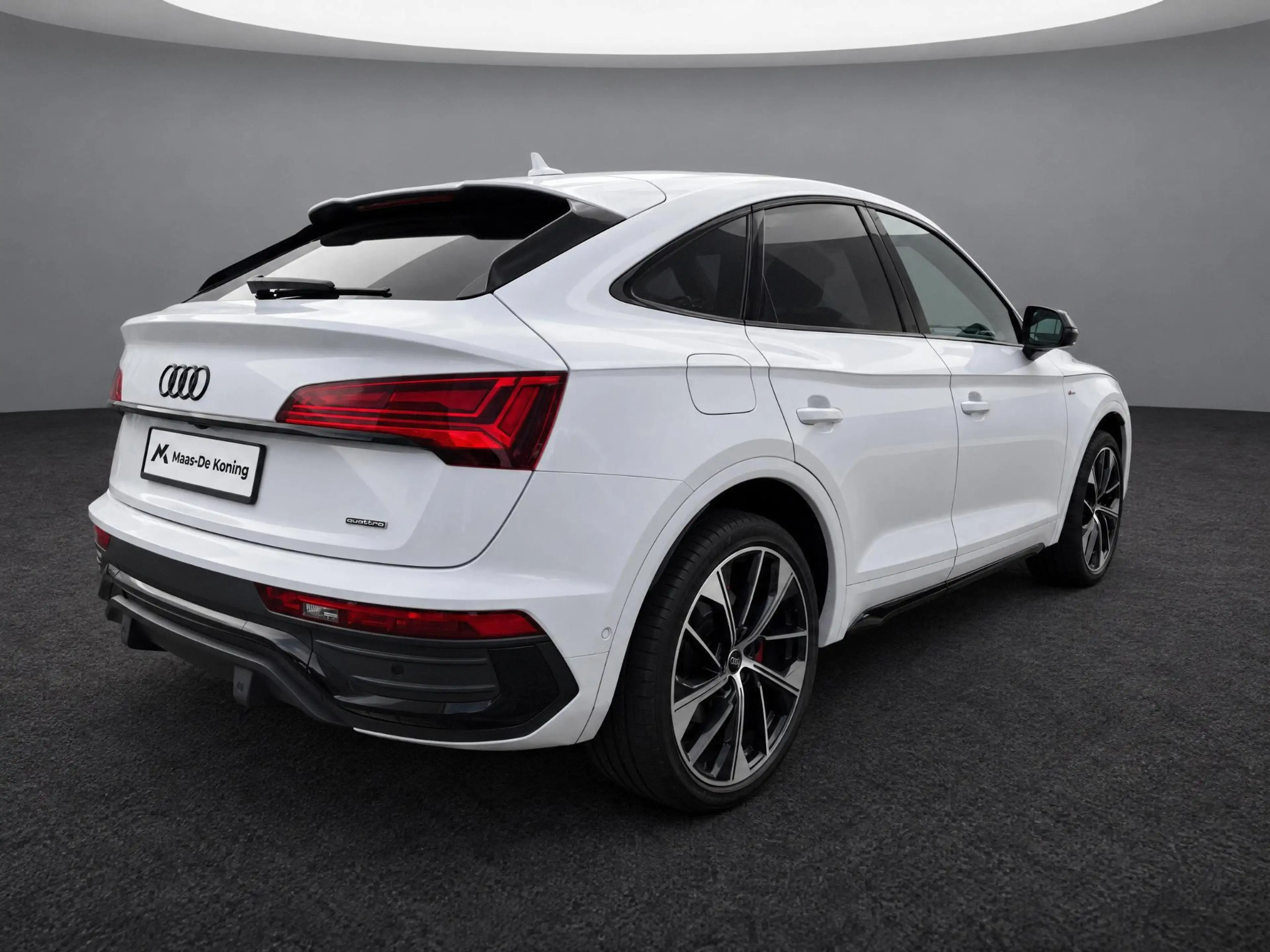 Audi Q5 Sportback 55 TFSIe 367pk S edition · Panoramadak · — photo 5