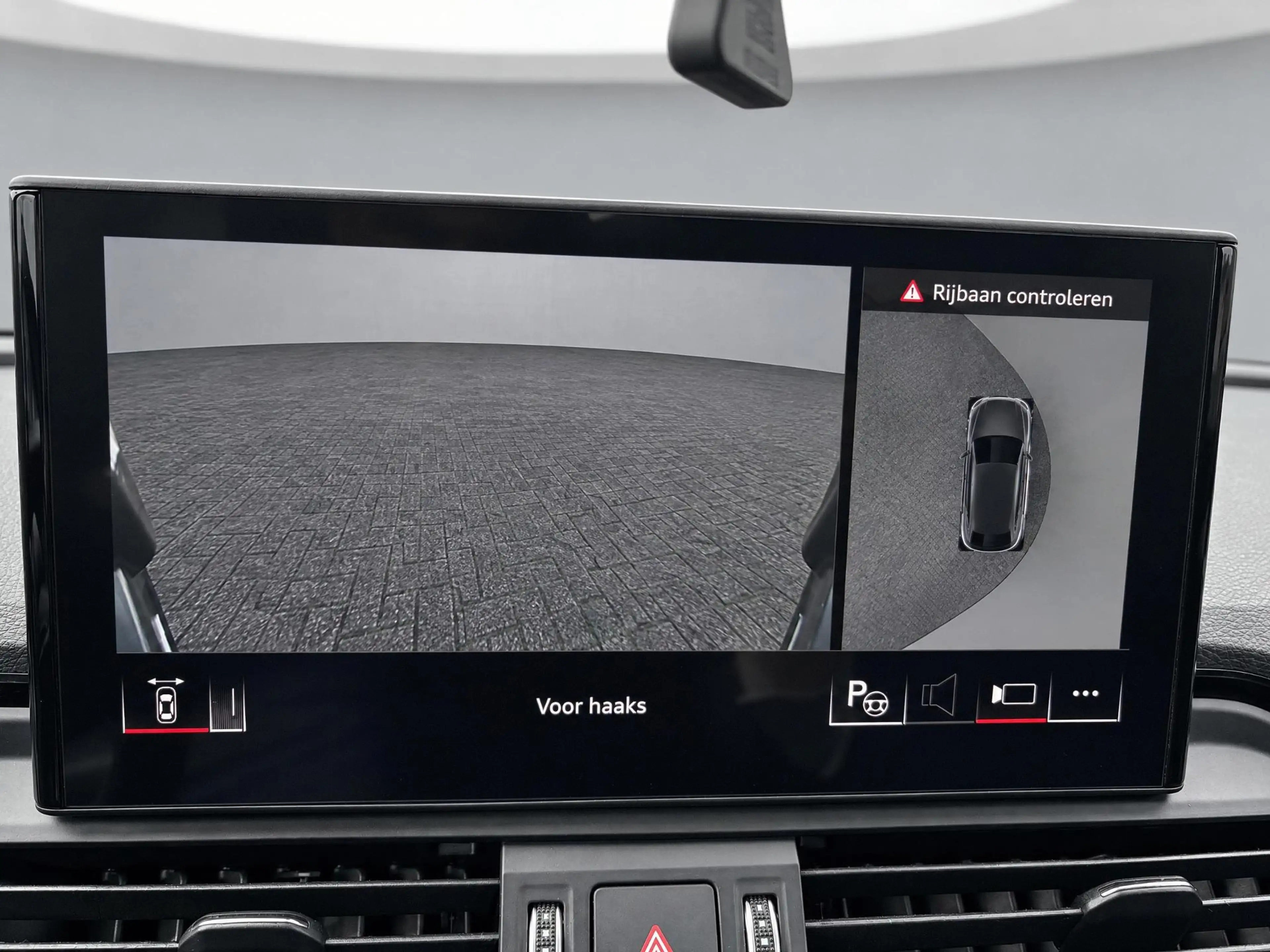 Audi Q5 Sportback 55 TFSIe 367pk S edition · Panoramadak · — photo 11