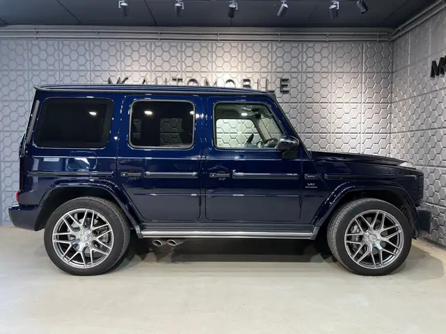 Mercedes-Benz G-Class view 9