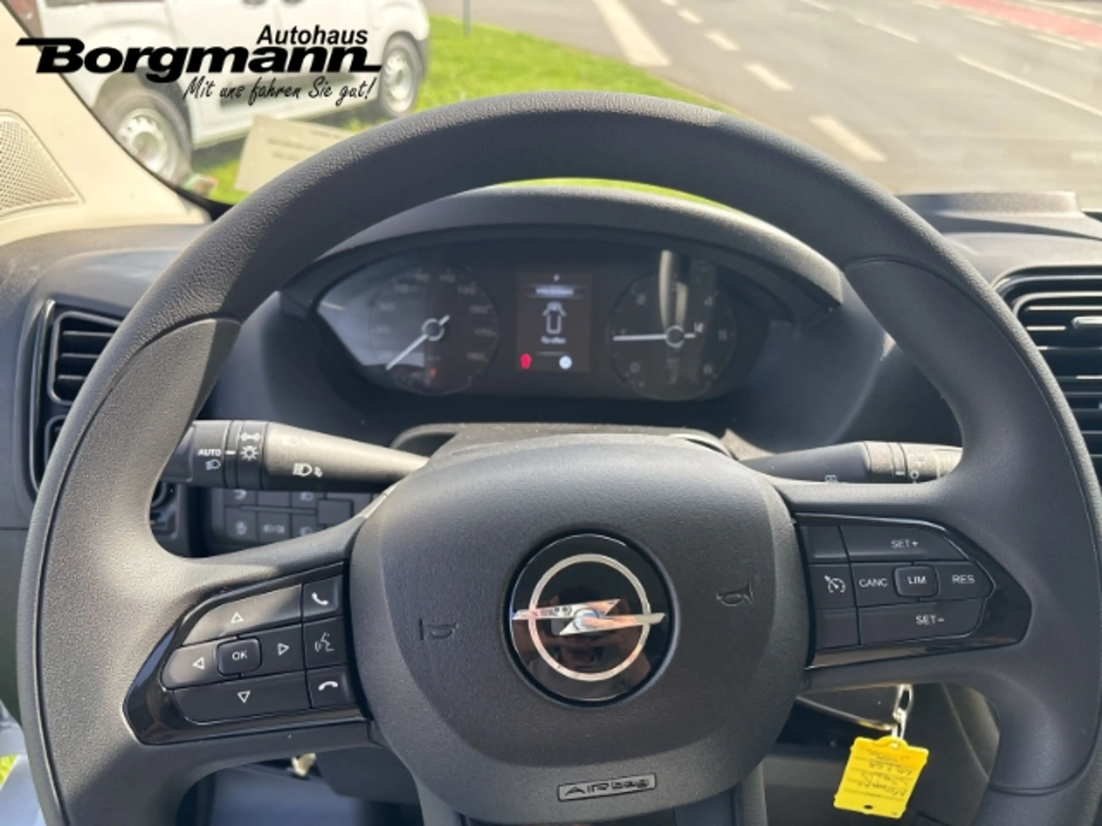 Opel Movano Kasten L2H2 3.5T Diesel 140 Automatik Tempomat - A — photo 12