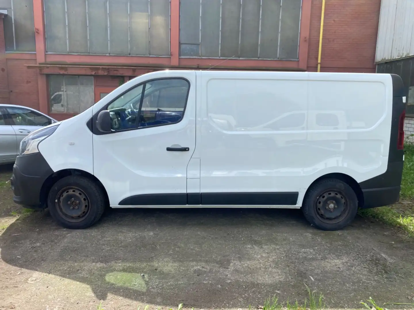 Renault Trafic Kasten L1H1 2,7t Weiß - 2
