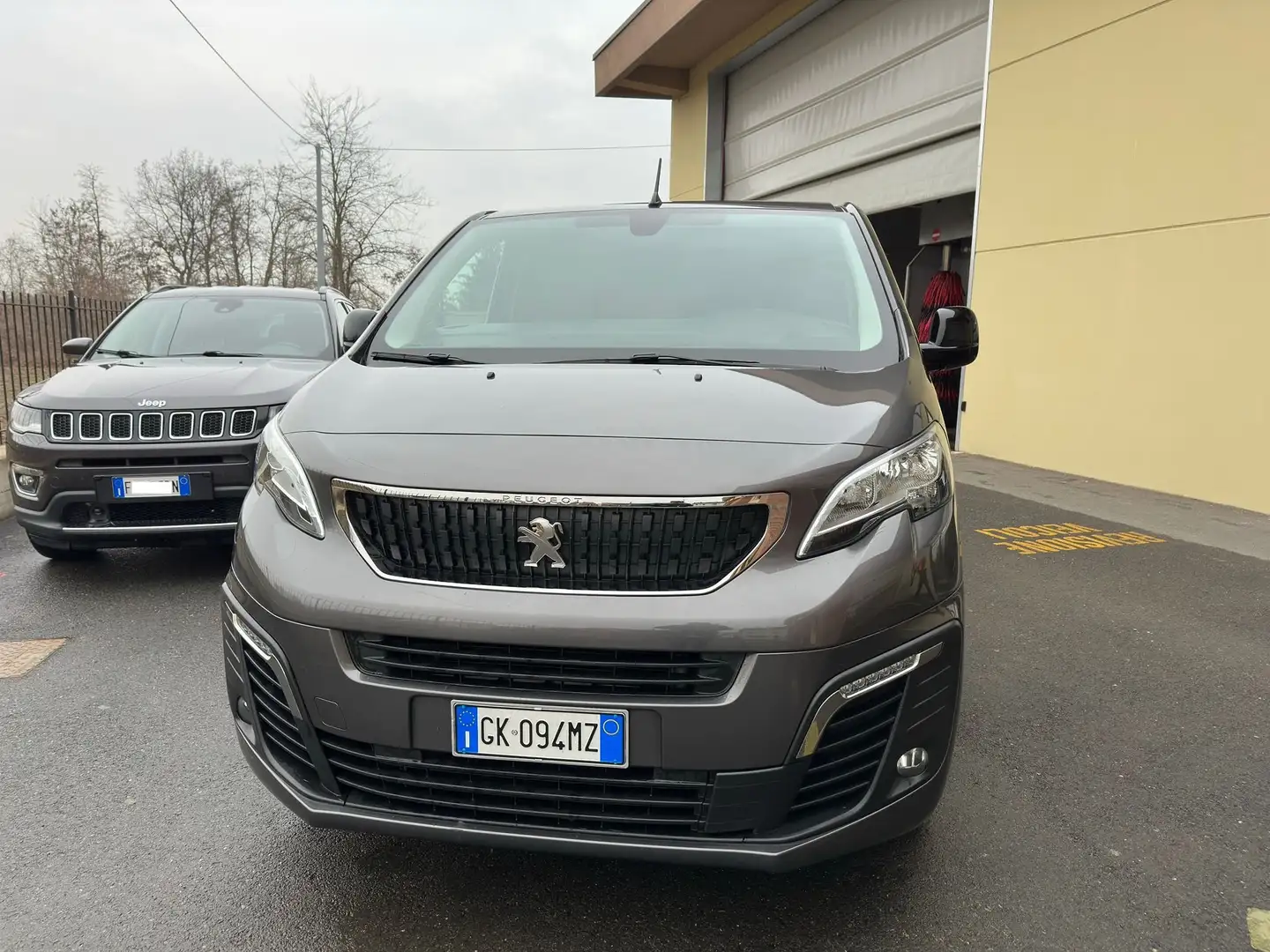 Peugeot Expert Premium Standard- 2.0 BlueHDi 180cv S&S EAT8 Grigio - 1