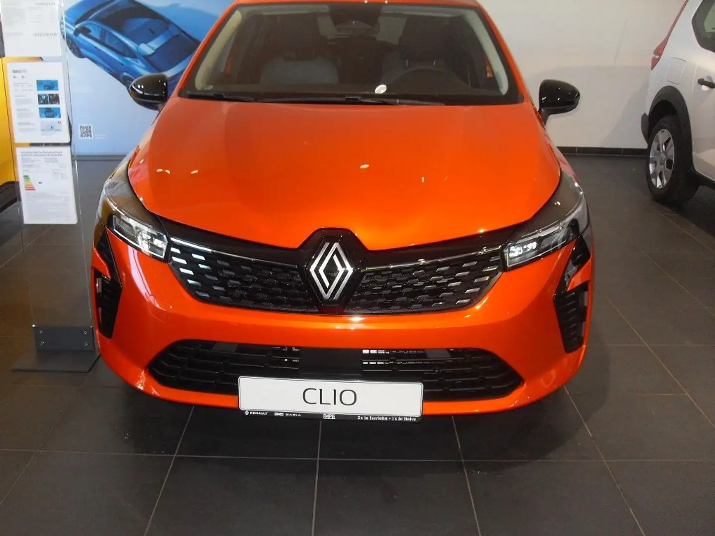Renault Clio V Evolution SCe 65 Orange - 2