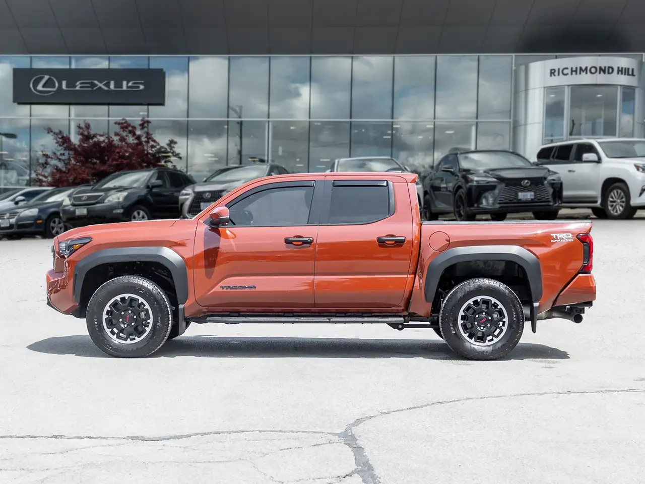 Toyota Tacoma снимка Toyota Tacoma
