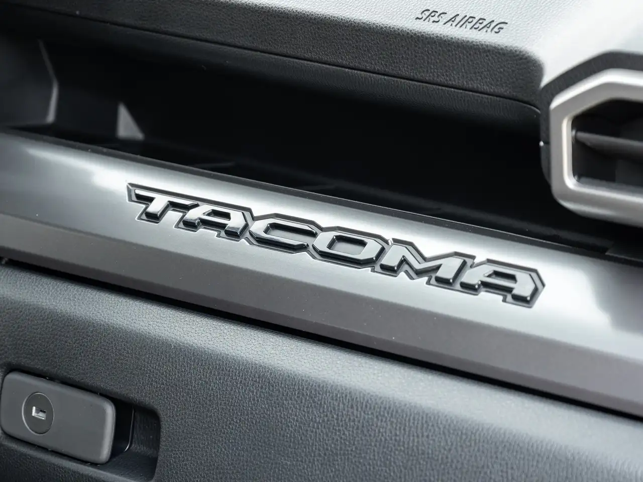 Toyota Tacoma снимка Toyota Tacoma