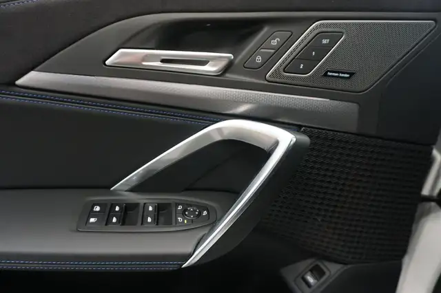 BMW X1 xDrive30e Ansicht 4