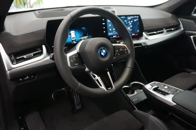 BMW X1 xDrive30e Ansicht 3