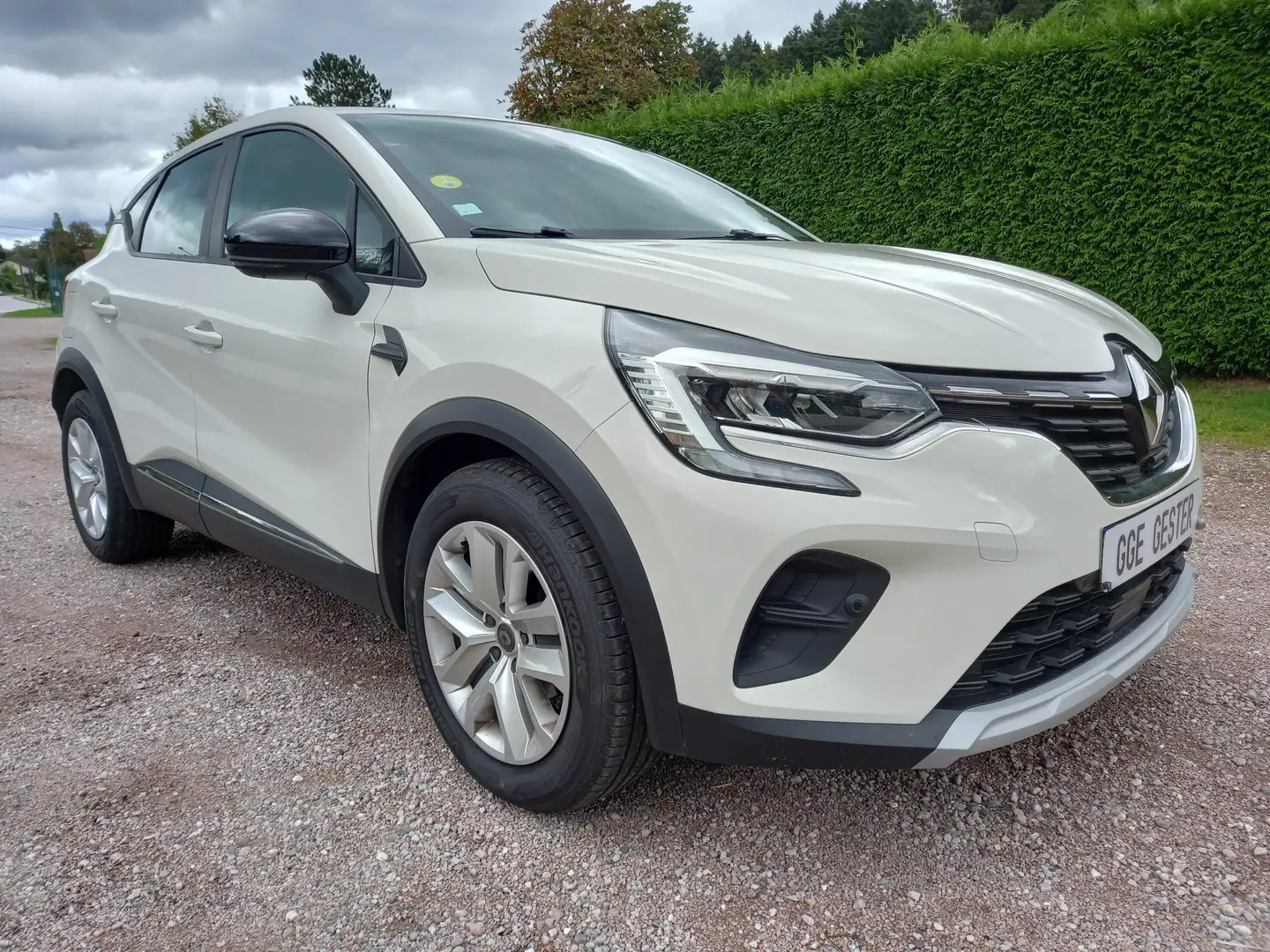 Renault Captur STE 1.5 DCI 95 BUSINESS GPS 2 PLACES 38482 KMS Weiß - 1