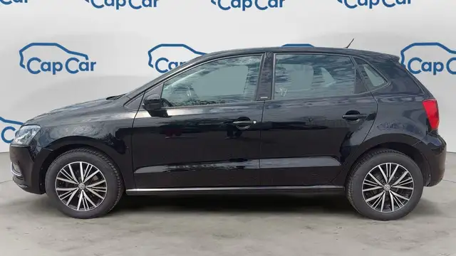 Volkswagen Polo view 2
