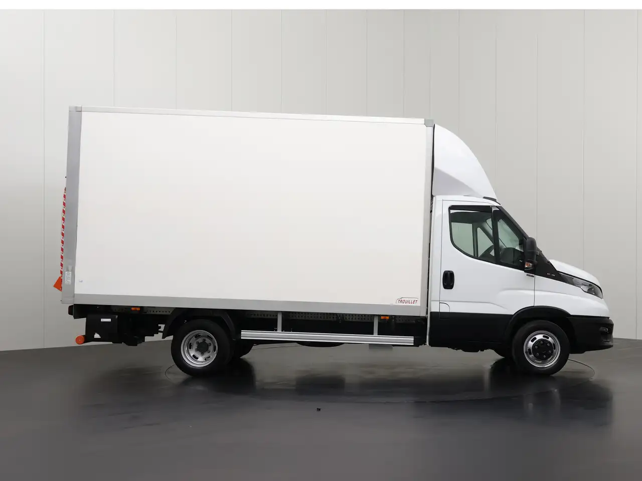 Iveco Daily 2024 — фото 13