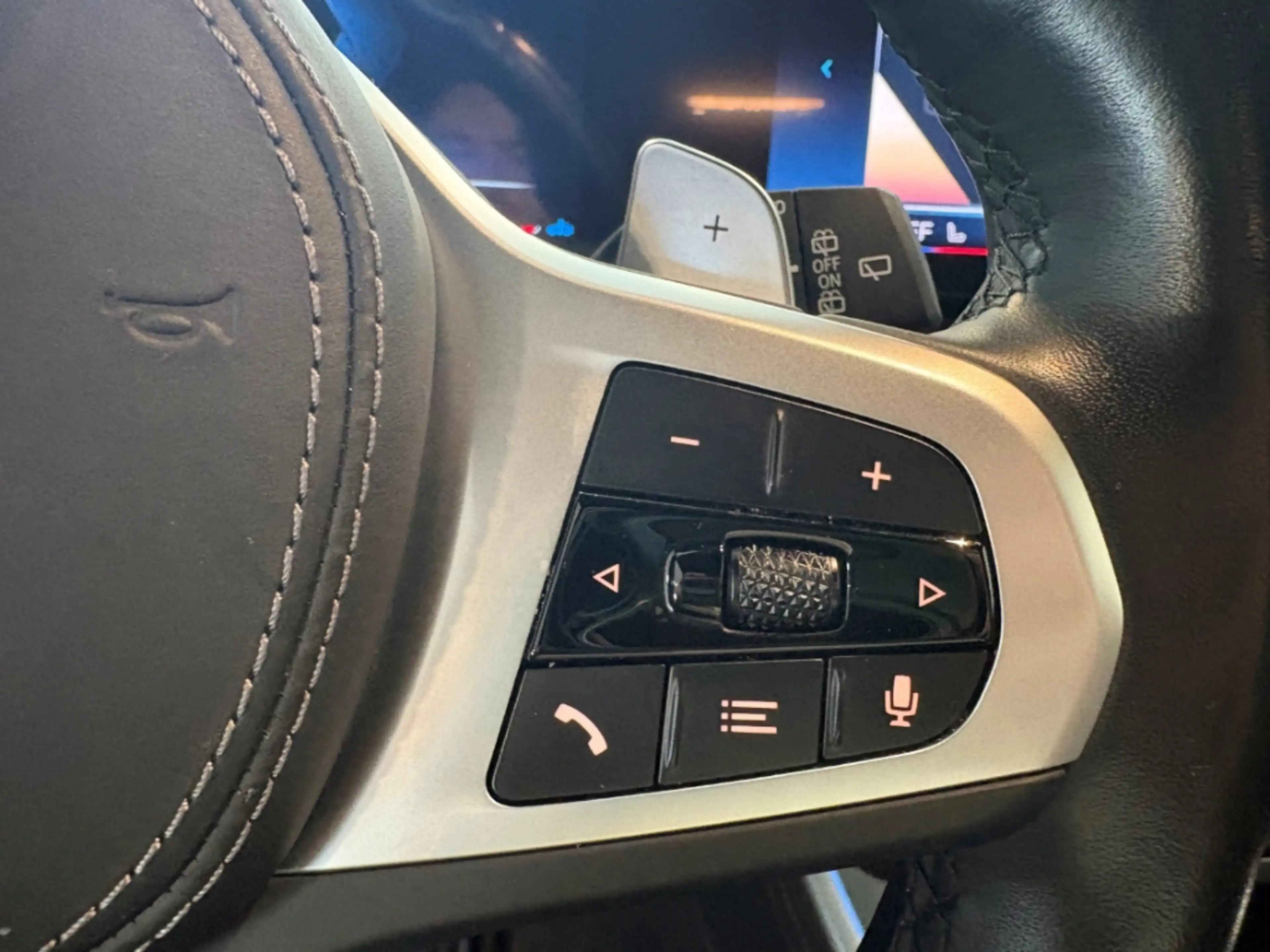 BMW X5 xDrive 30d Sportpaket HUD AD AHK-klappbar Navi Dig — photo 12