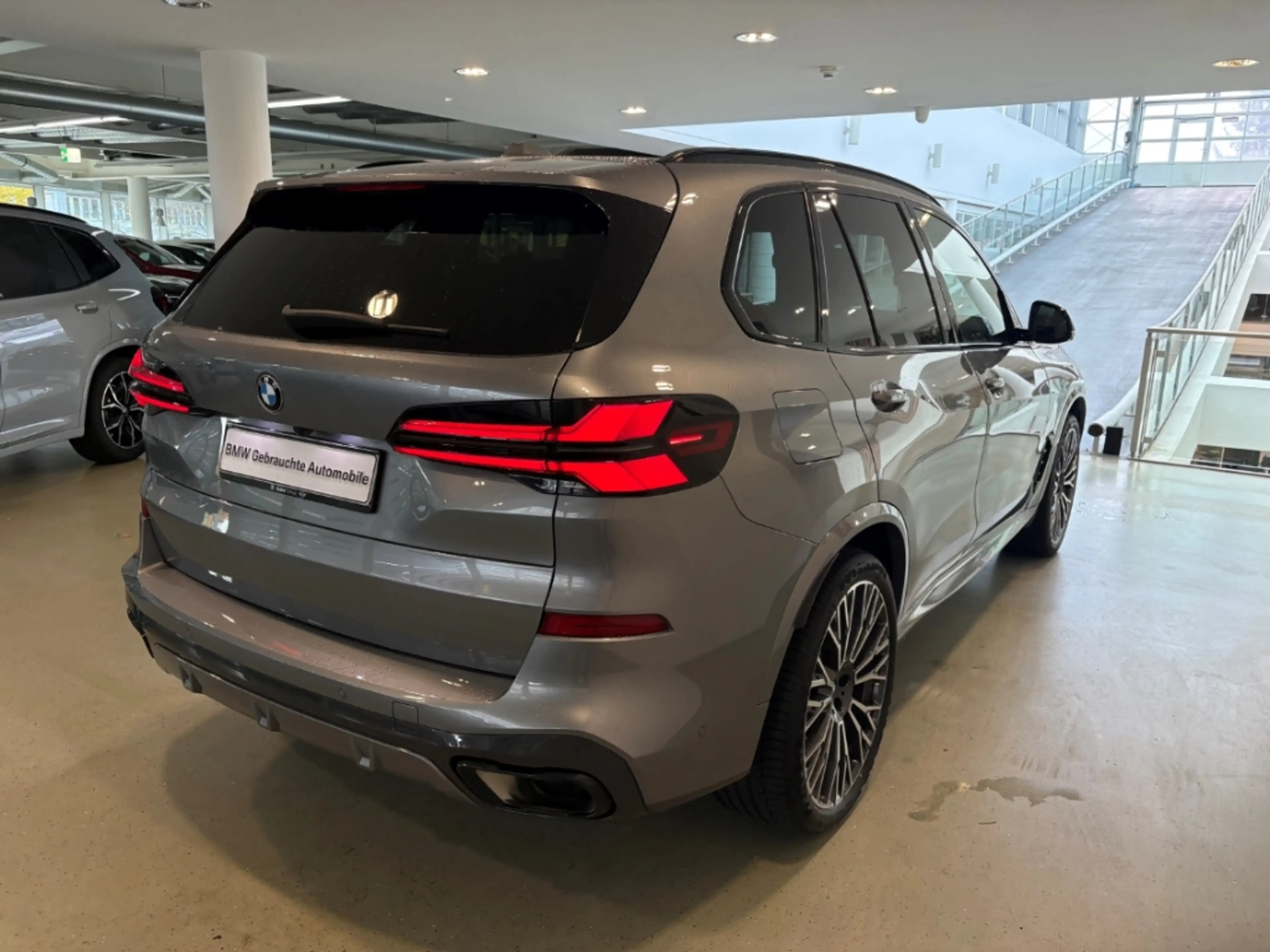BMW X5 xDrive 30d Sportpaket HUD AD AHK-klappbar Navi Dig — photo 3