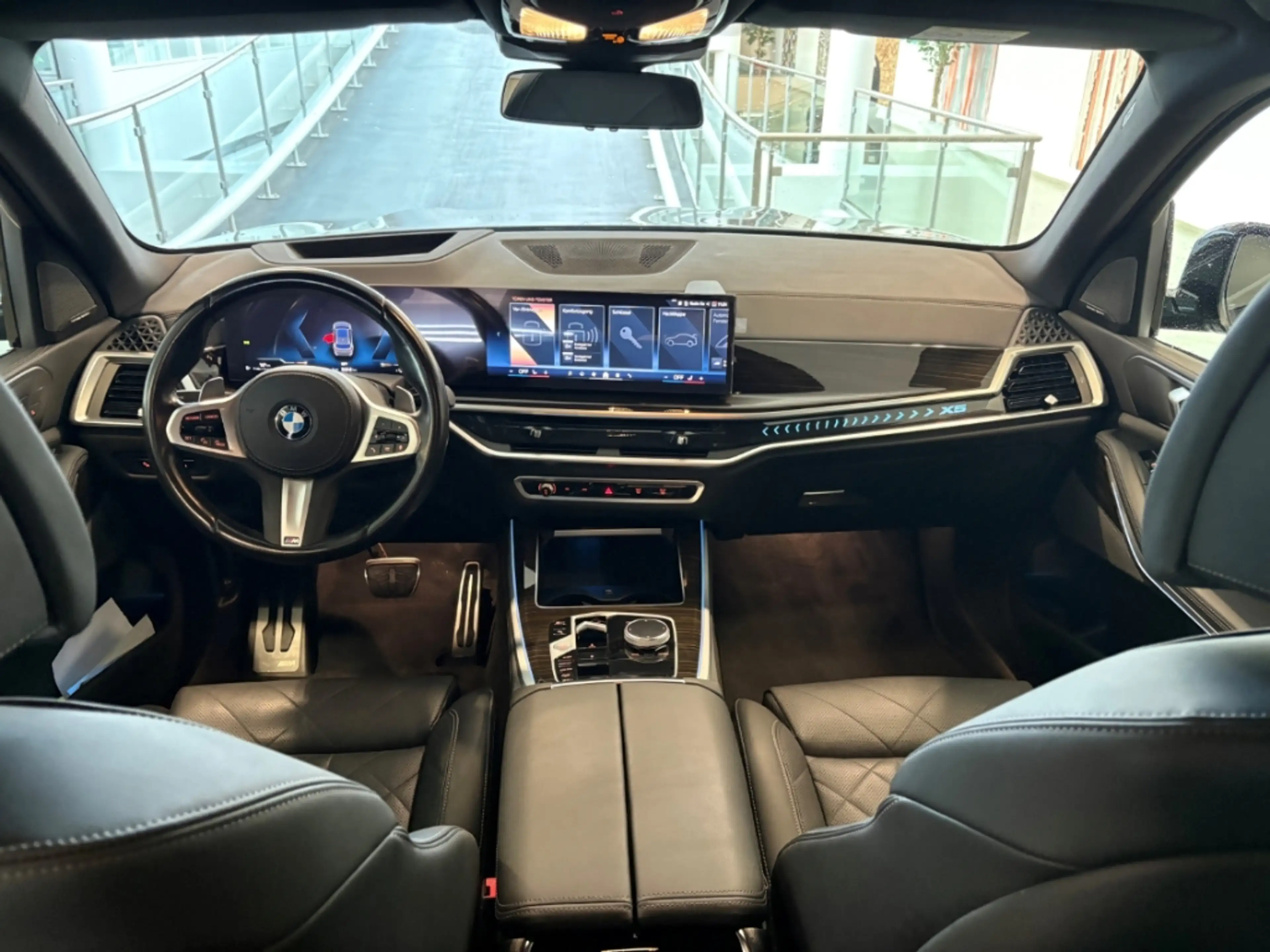 BMW X5 xDrive 30d Sportpaket HUD AD AHK-klappbar Navi Dig — photo 6