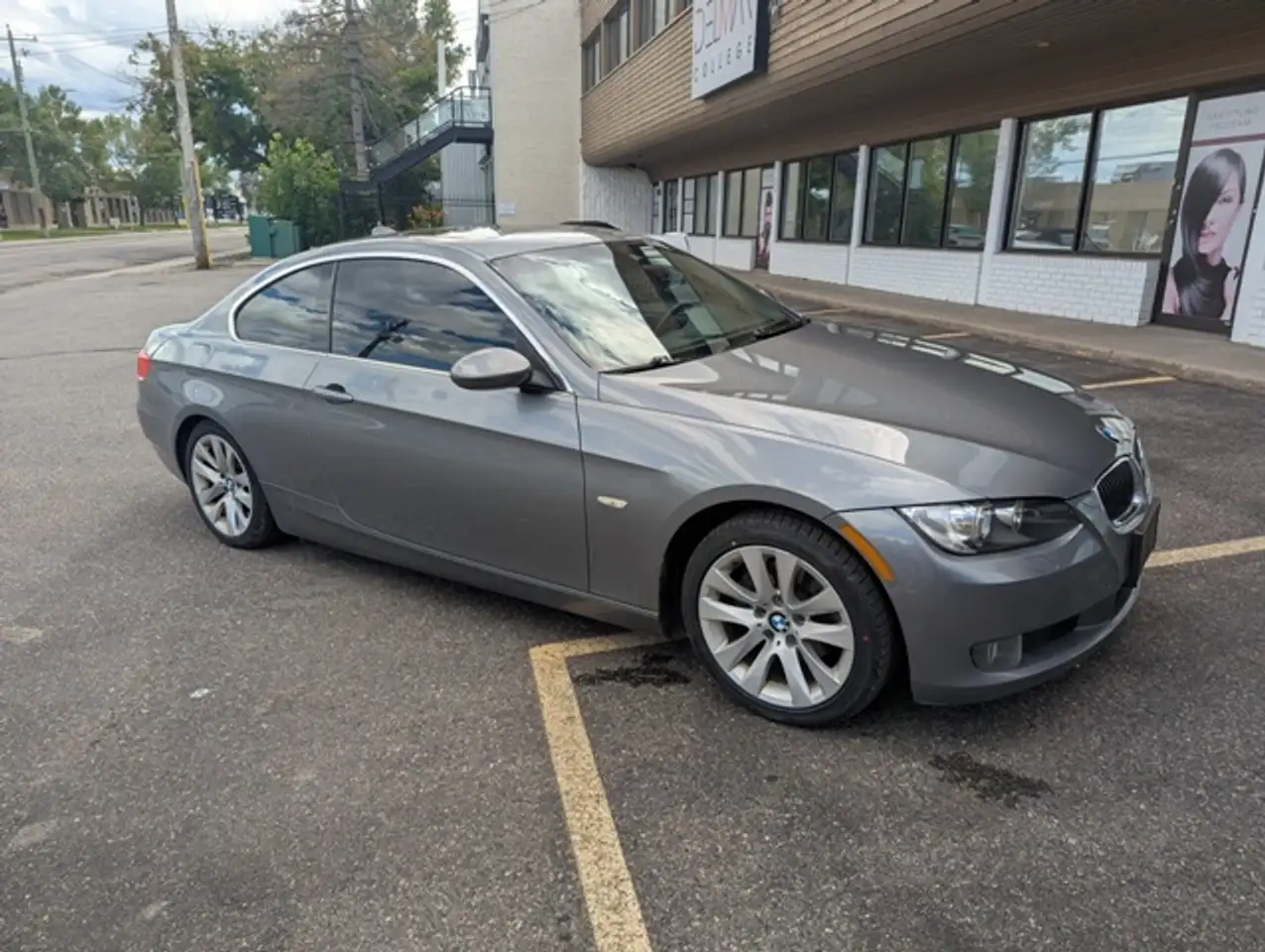 BMW 3 Series снимка BMW 3 Series