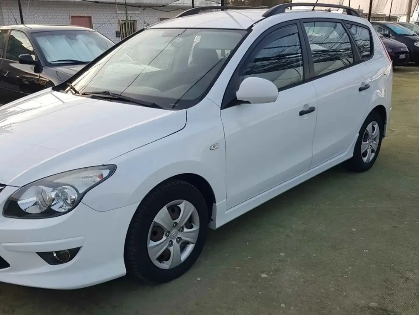 Hyundai i30 CW 1.6 crdi Classic - 2