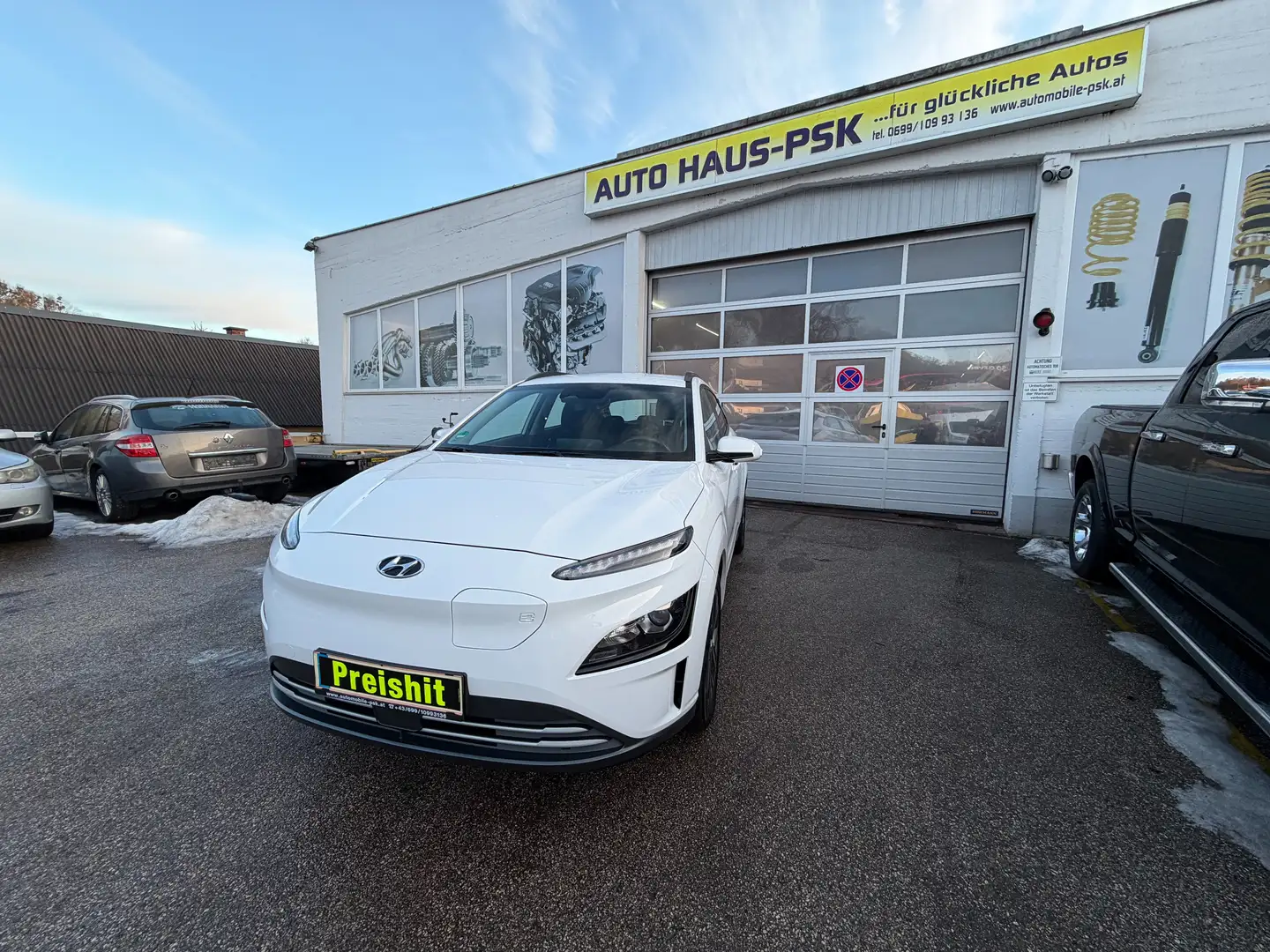 Hyundai KONA Kona Elektro 39kWh Click Click Weiß - 2