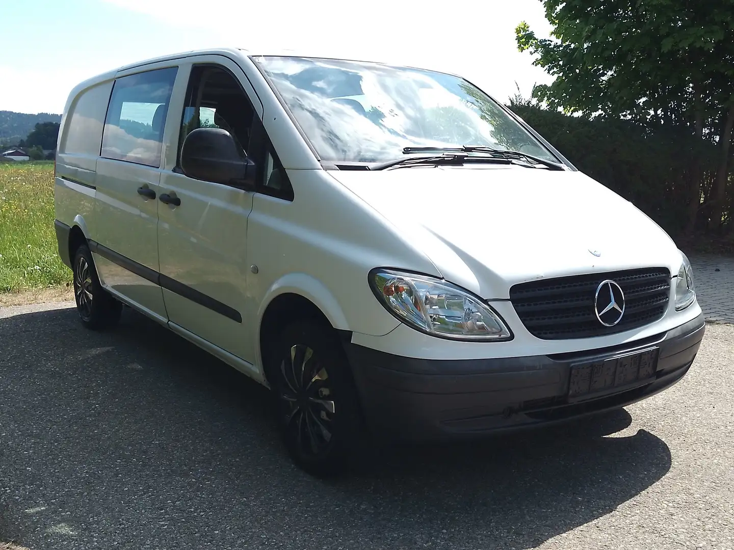 Mercedes-Benz Vito Vito - F 112 CDI F Weiß - 2