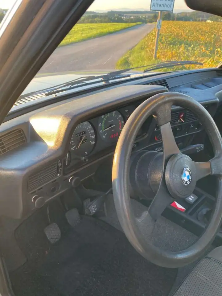 BMW 320/6 (E21), foto 11