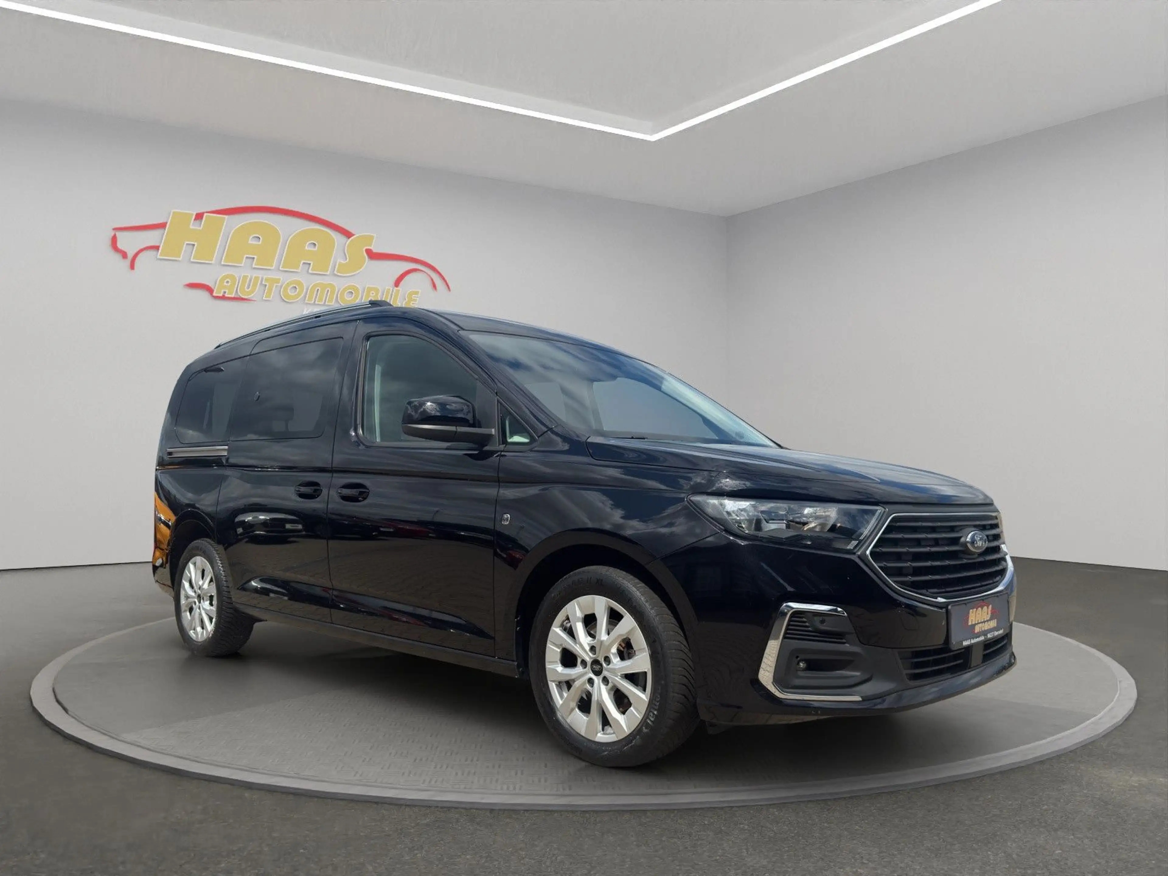 Ford Grand Tourneo Connect Titanium *7 Sitzer*Navi* — photo 3