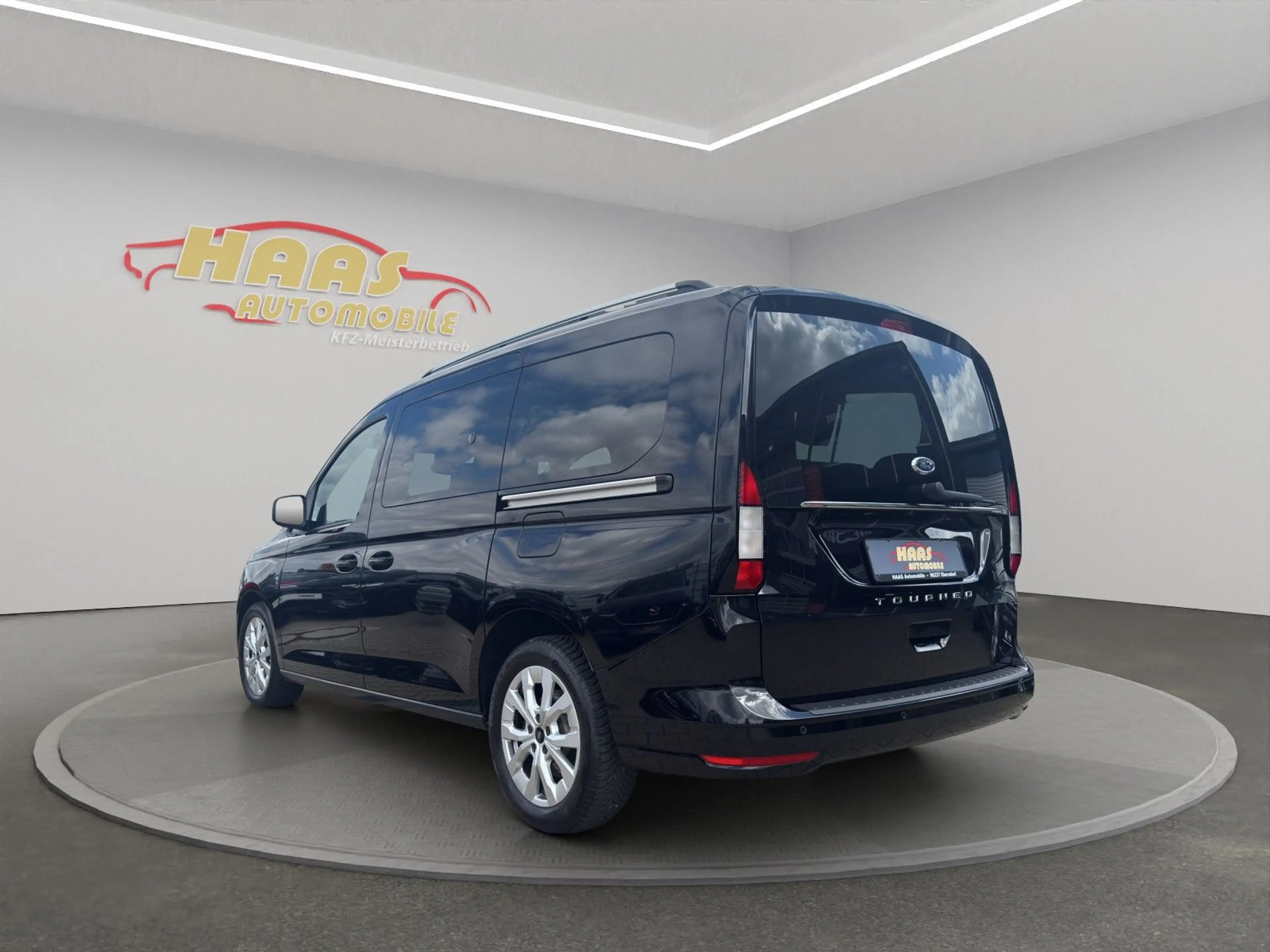 Ford Grand Tourneo Connect Titanium *7 Sitzer*Navi* — photo 7