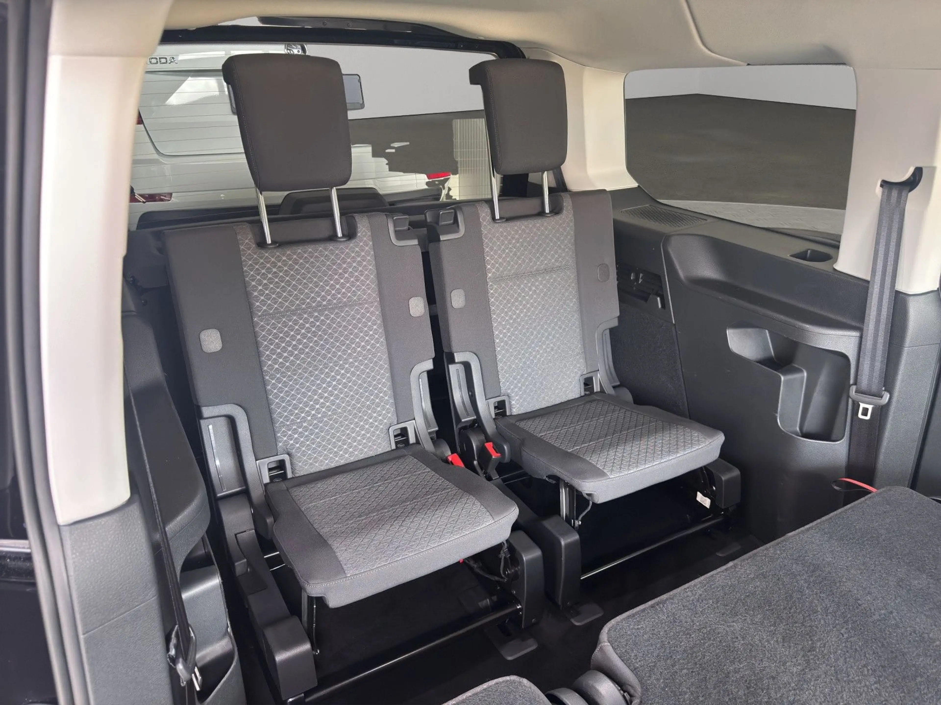 Ford Grand Tourneo Connect Titanium *7 Sitzer*Navi* — photo 13