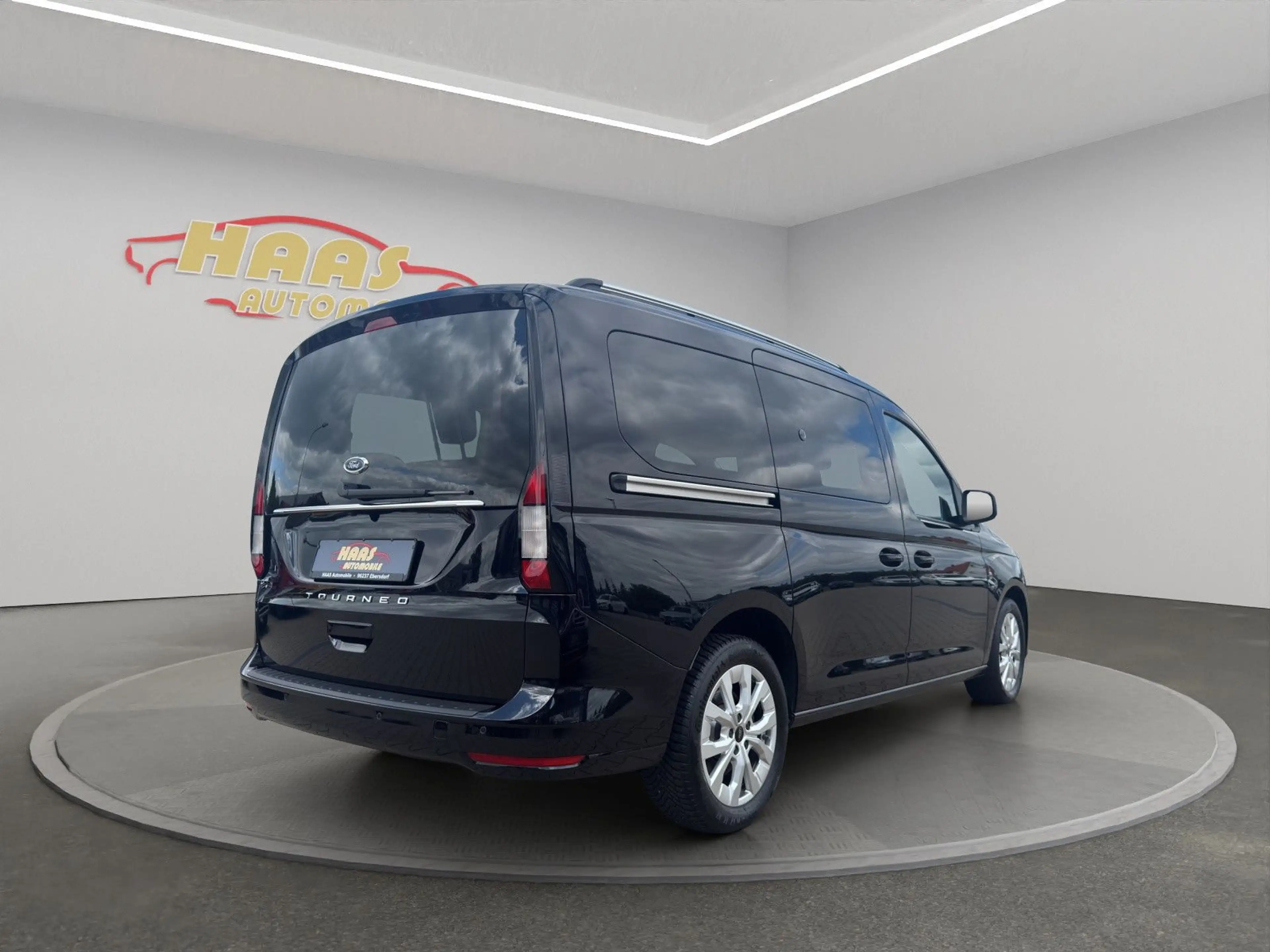 Ford Grand Tourneo Connect Titanium *7 Sitzer*Navi* — photo 5